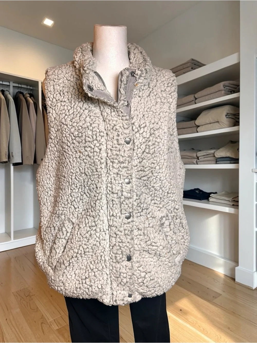 Thread & Supply Sherpa Vest Women's Medium Light Gray Cream